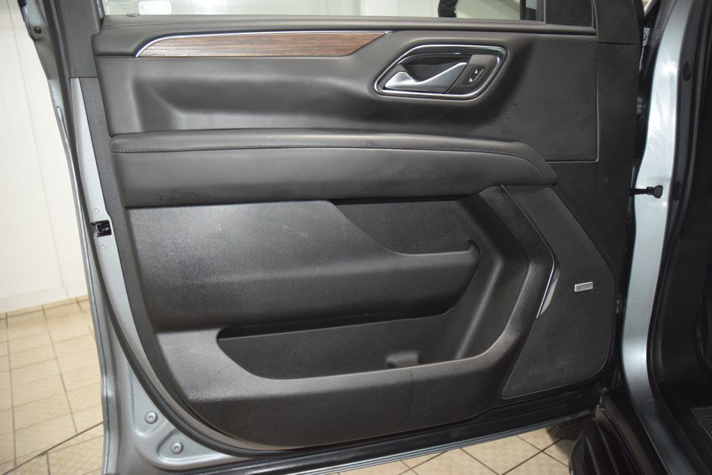 2024 Chevrolet Tahoe 4WD 4dr High Country - 23004383 - 46