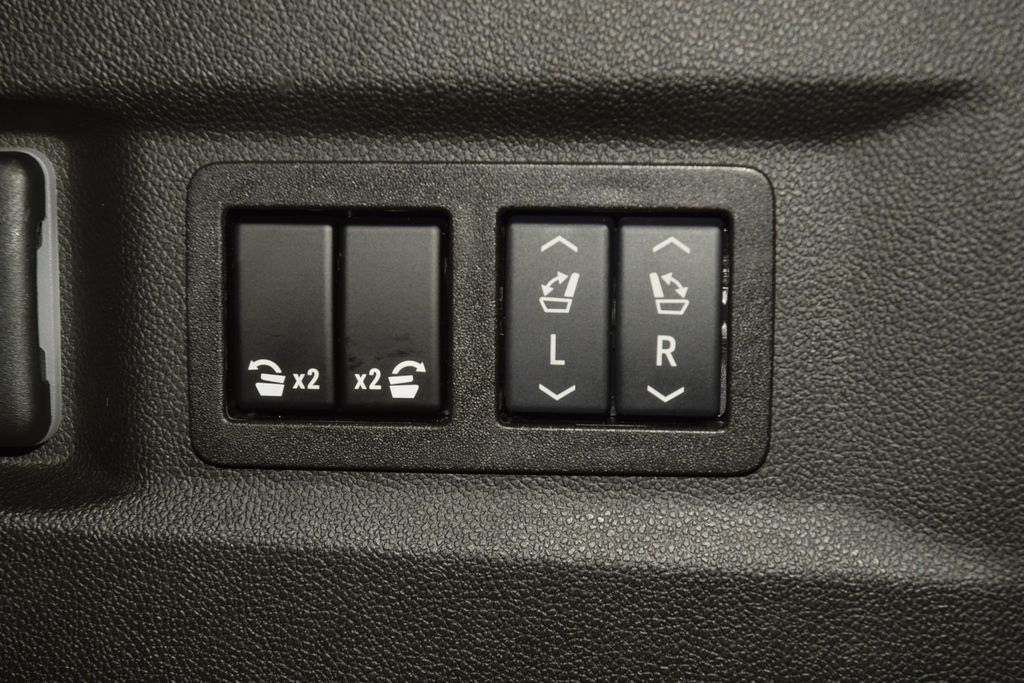 2024 Chevrolet Tahoe 4WD 4dr High Country - 23008213 - 22