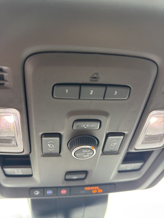 2024 Chevrolet Tahoe 4WD 4dr Z71 - 22985572 - 25