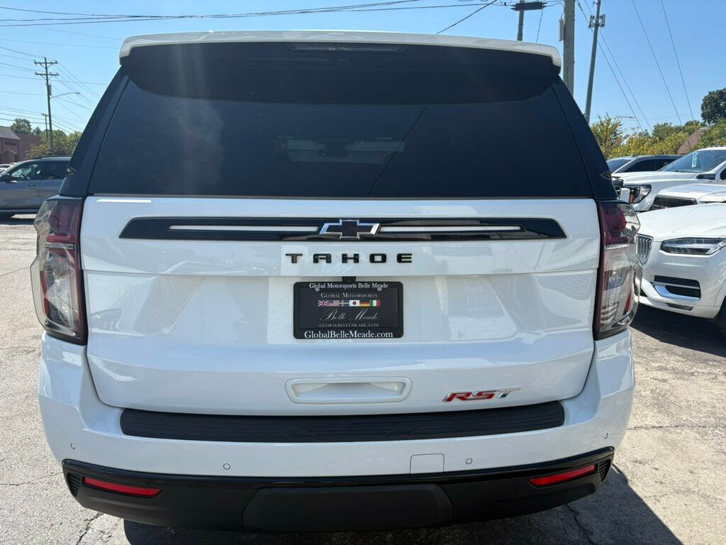 2024 Chevrolet Tahoe RST photo 2