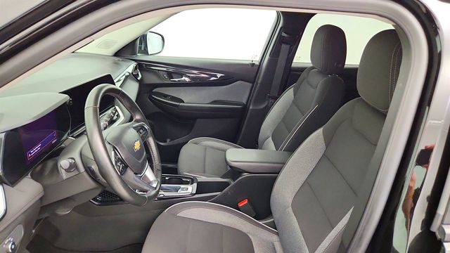 2024 Chevrolet Trailblazer AWD 4dr LT w/ Convenience, Cold Weather & Driver Confidence Pkgs - 23028790 - 17
