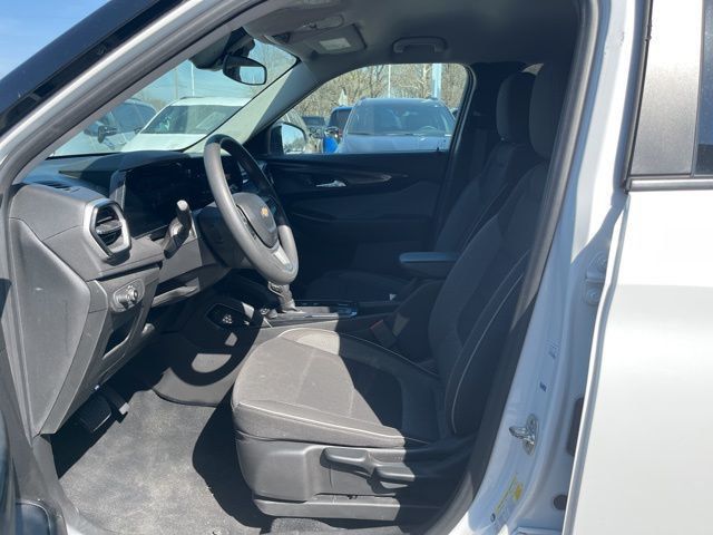 2024 Chevrolet Trailblazer FWD 4dr LS - 23005425 - 5