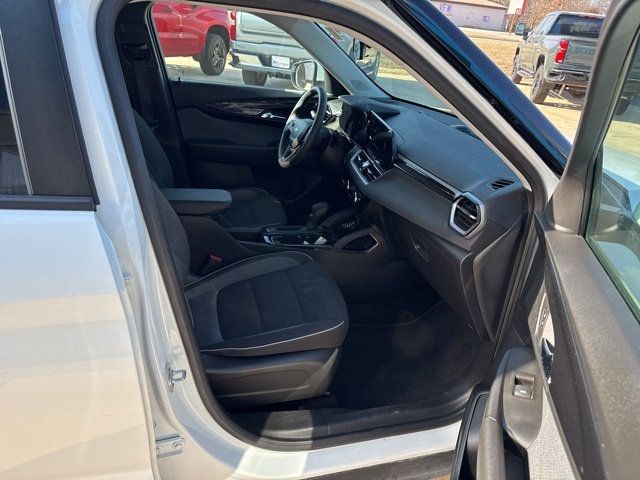 2024 Chevrolet Trailblazer FWD 4dr LT - 22963750 - 11