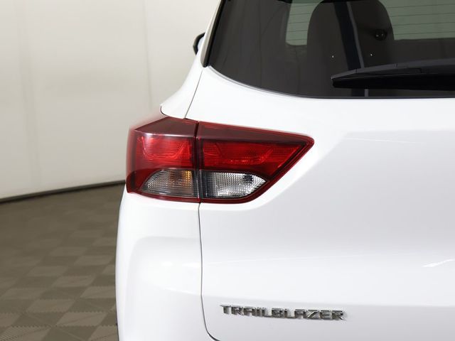 2024 Chevrolet Trailblazer FWD 4dr LT - 23017696 - 13