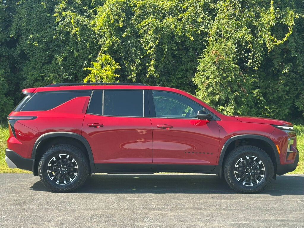 2024 Chevrolet Traverse Z71 photo 5