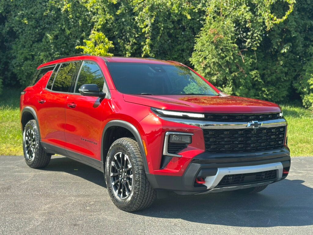2024 Chevrolet Traverse Z71 photo 6