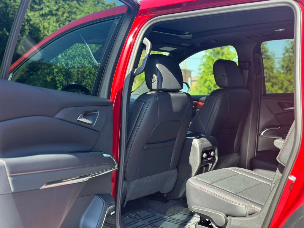 2024 Chevrolet Traverse Z71 photo 14
