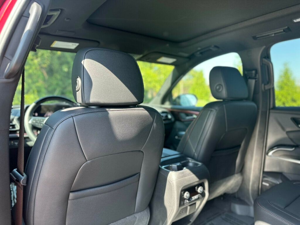 2024 Chevrolet Traverse Z71 photo 15