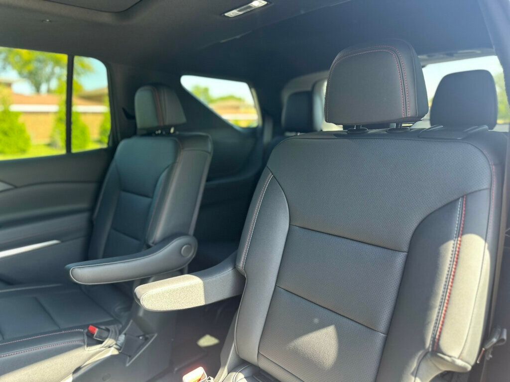 2024 Chevrolet Traverse Z71 photo 17
