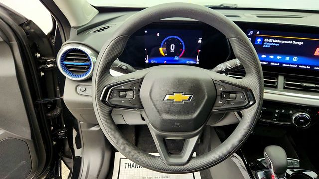 2024 Chevrolet Trax 4dr LT - 22979787 - 11