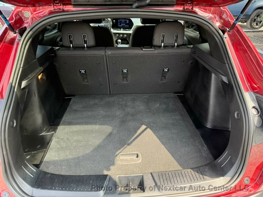 2024 Chevrolet Trax photo 13