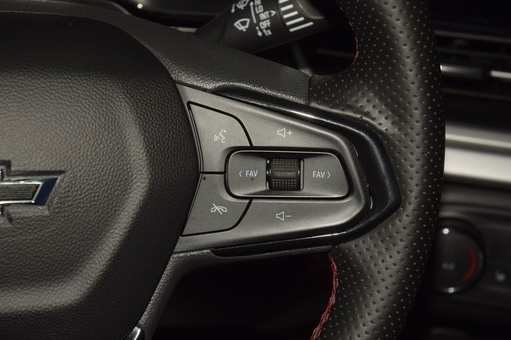 2024 Chevrolet Trax FWD 4dr 1RS - 23017111 - 35