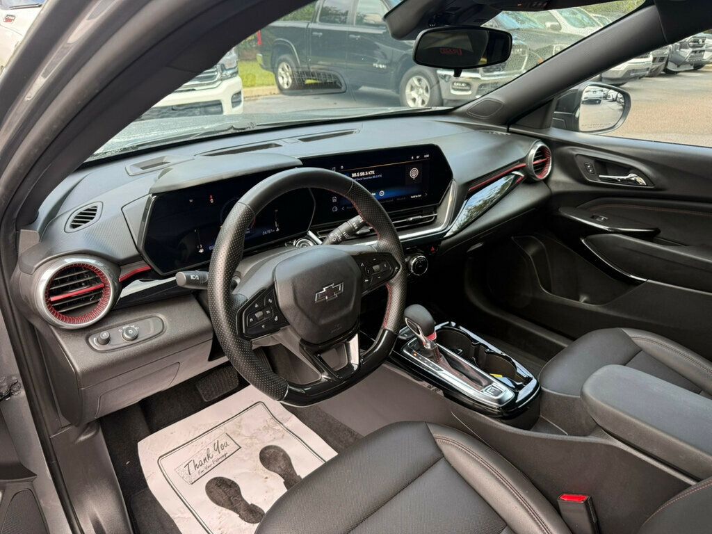 2024 Chevrolet Trax photo 3