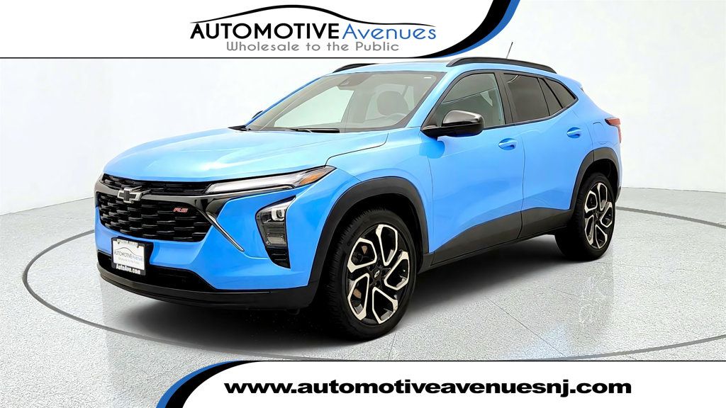 2024 Chevrolet Trax FWD 4dr 2RS w/ Sunroof Pkg & Driver Confidence Pkg - 23079715 | Video 1