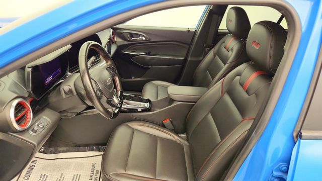2024 Chevrolet Trax FWD 4dr 2RS w/ Sunroof Pkg & Driver Confidence Pkg - 23079715 - 17
