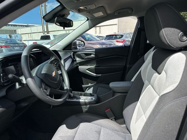 2024 Chevrolet Trax FWD 4dr LS - 23023345 - 12