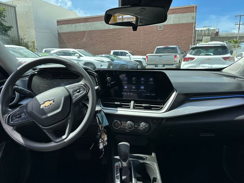 2024 Chevrolet Trax FWD 4dr LS - 23023345 - 13