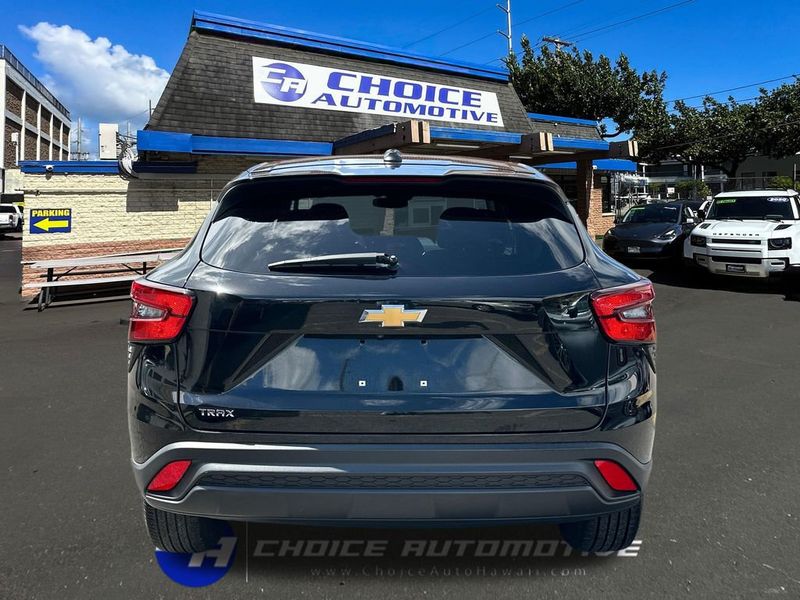 2024 Chevrolet Trax FWD 4dr LS - 23023345 - 6