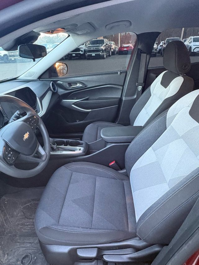 2024 Chevrolet Trax FWD 4dr LS - 22988961 - 10