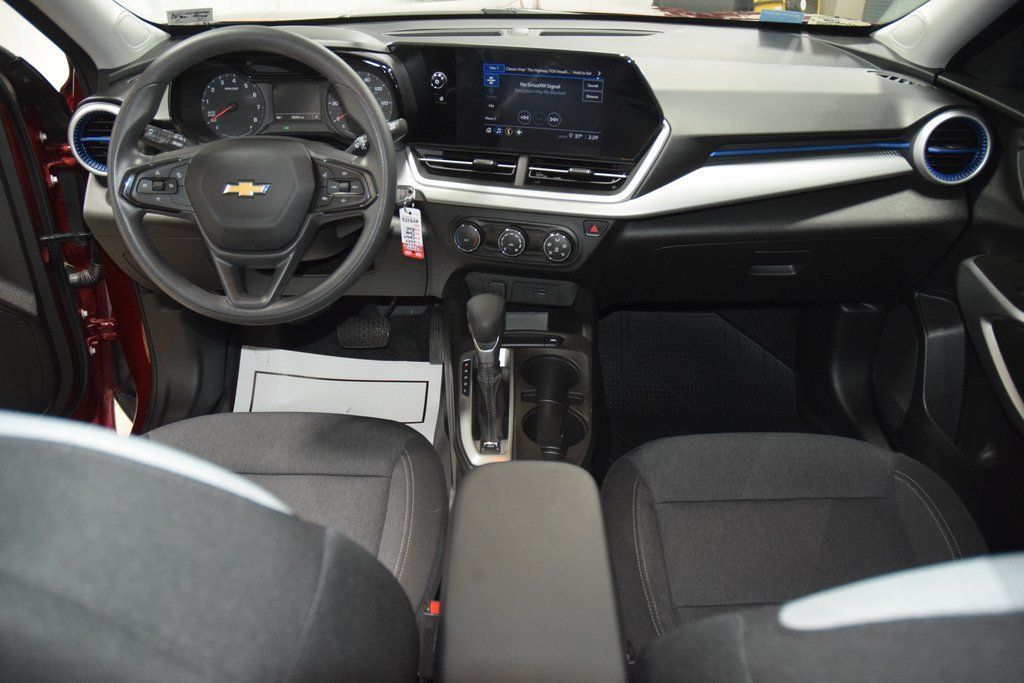 2024 Chevrolet Trax FWD 4dr LS - 22988961 - 26