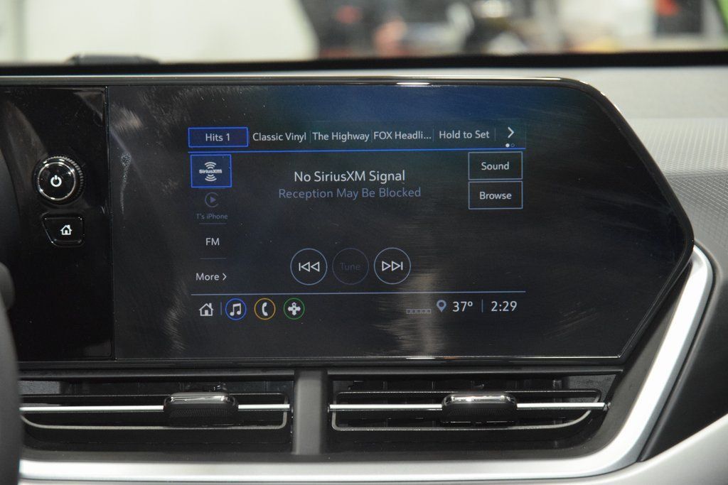 2024 Chevrolet Trax FWD 4dr LS - 22988961 - 27