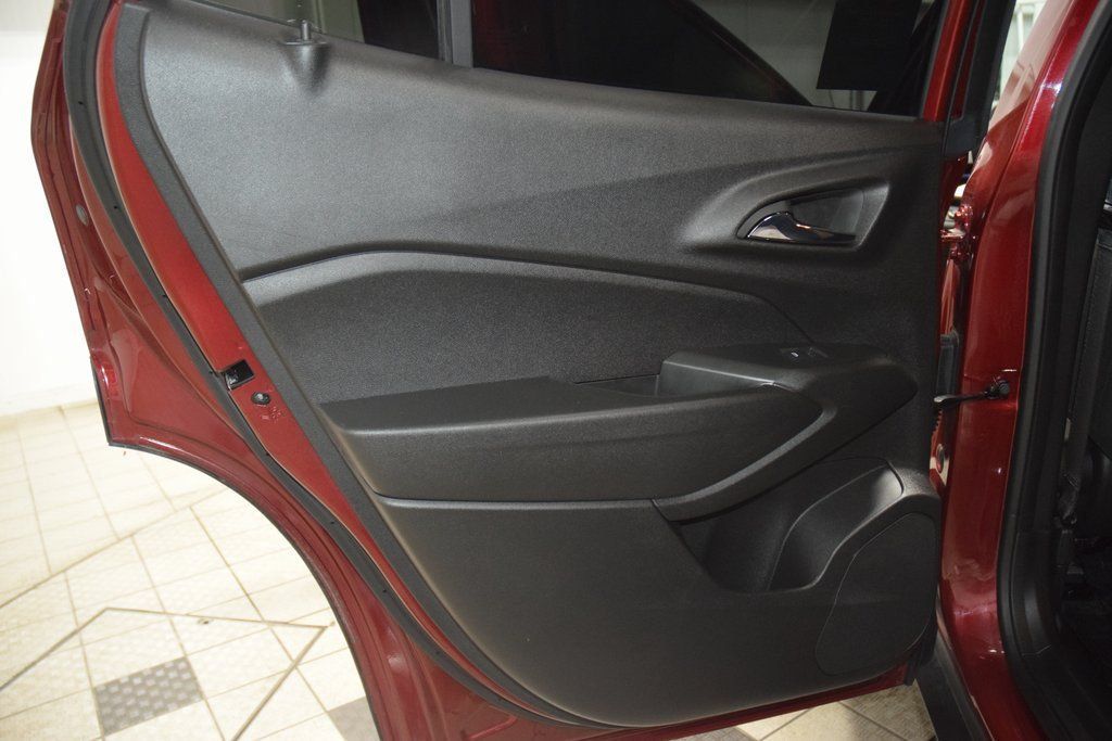 2024 Chevrolet Trax FWD 4dr LS - 22988961 - 35