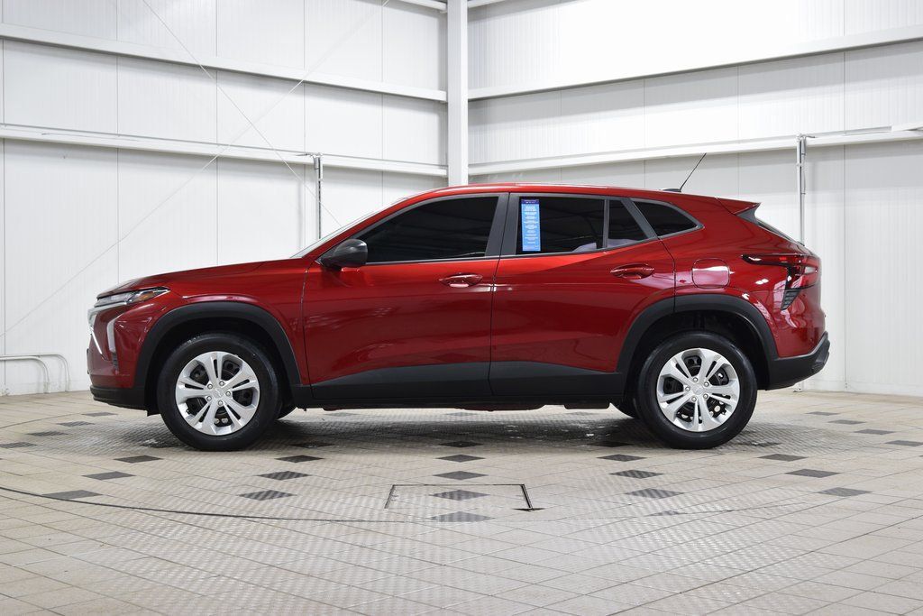 2024 Chevrolet Trax FWD 4dr LS - 22988961 - 3