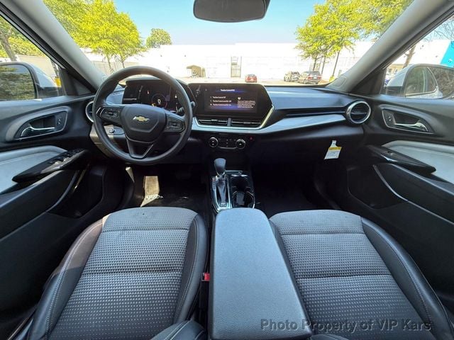 2024 Chevrolet Trax FWD 4dr LT - 23036216 - 13