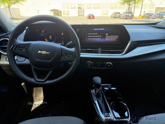 2024 Chevrolet Trax FWD 4dr LT - 23036216 - 14