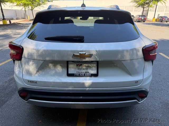 2024 Chevrolet Trax FWD 4dr LT - 23036216 - 5