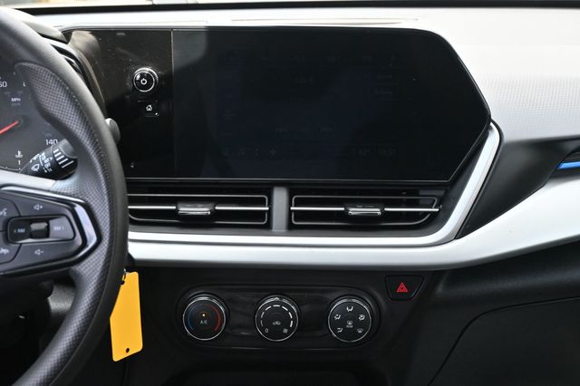 2024 Chevrolet Trax LS - 23066018 - 9