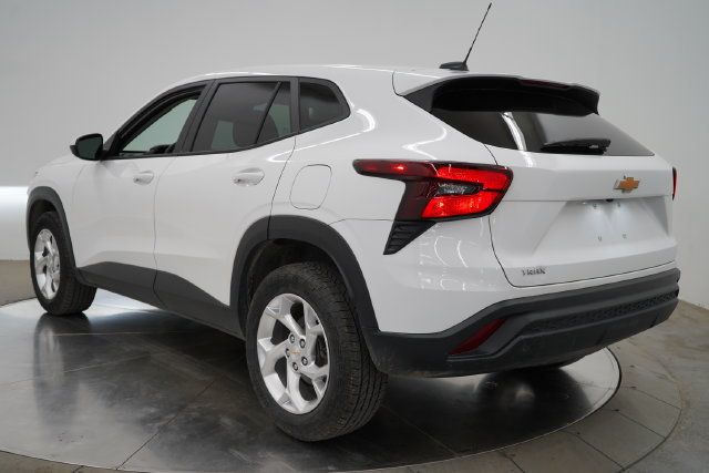 2024 Chevrolet Trax LS - 23082764 - 4