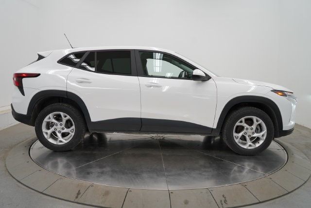 2024 Chevrolet Trax LS - 23082764 - 7