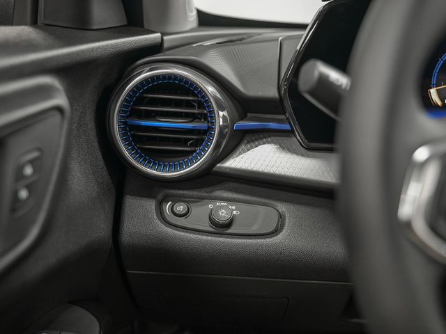 2024 Chevrolet Trax LT - 23077631 - 16
