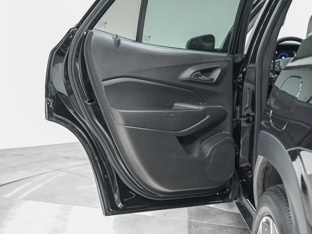 2024 Chevrolet Trax LT - 23077631 - 25