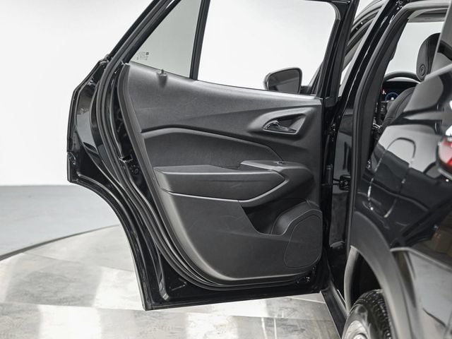 2024 Chevrolet Trax LT - 23077648 - 28