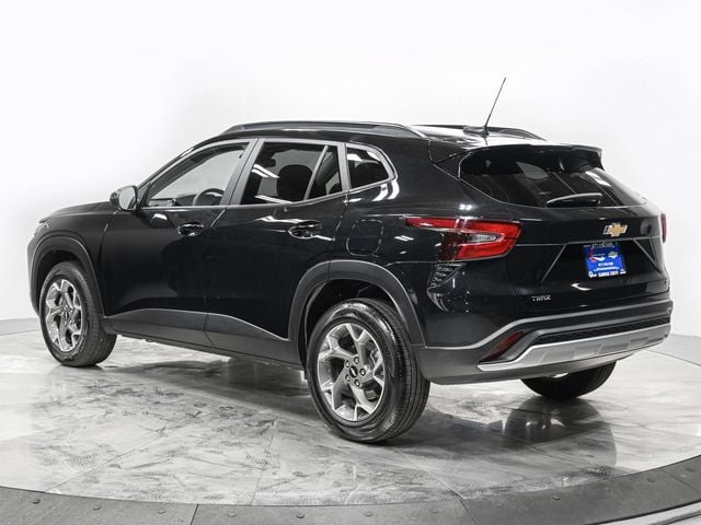 2024 Chevrolet Trax LT - 23077648 - 3