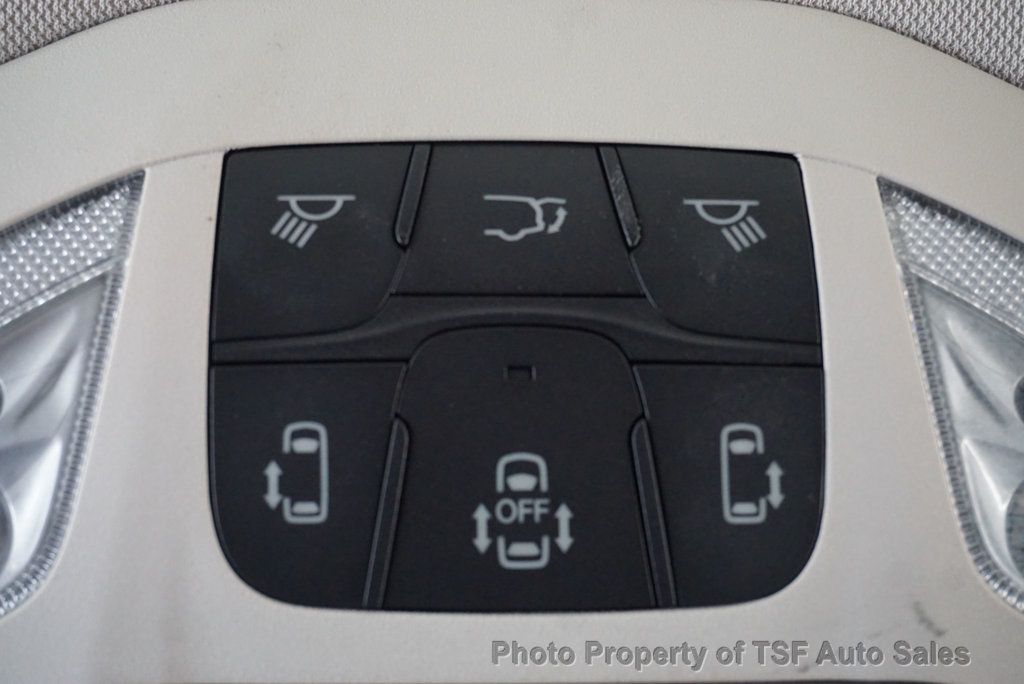 2024 Chrysler Pacifica Hybrid photo 27