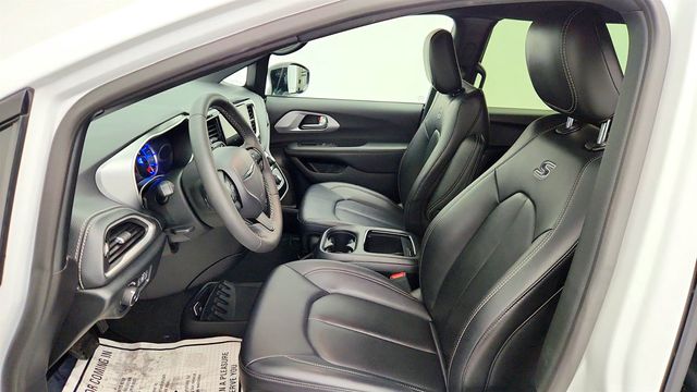 2024 Chrysler Pacifica Hybrid S Appearance Pkg - 22966698 - 20