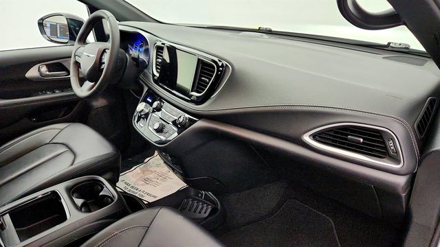 2024 Chrysler Pacifica Hybrid S Appearance Pkg - 22966698 - 26