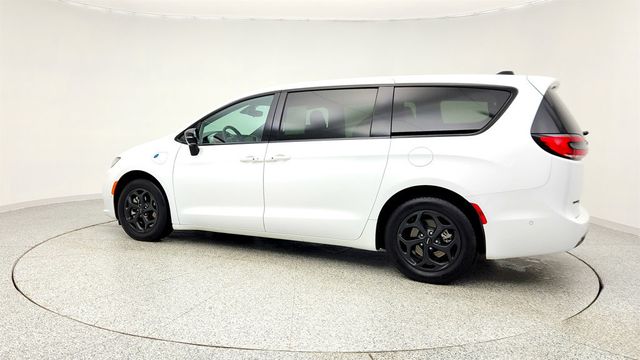 2024 Chrysler Pacifica Hybrid S Appearance Pkg FWD - 22966698 - 6