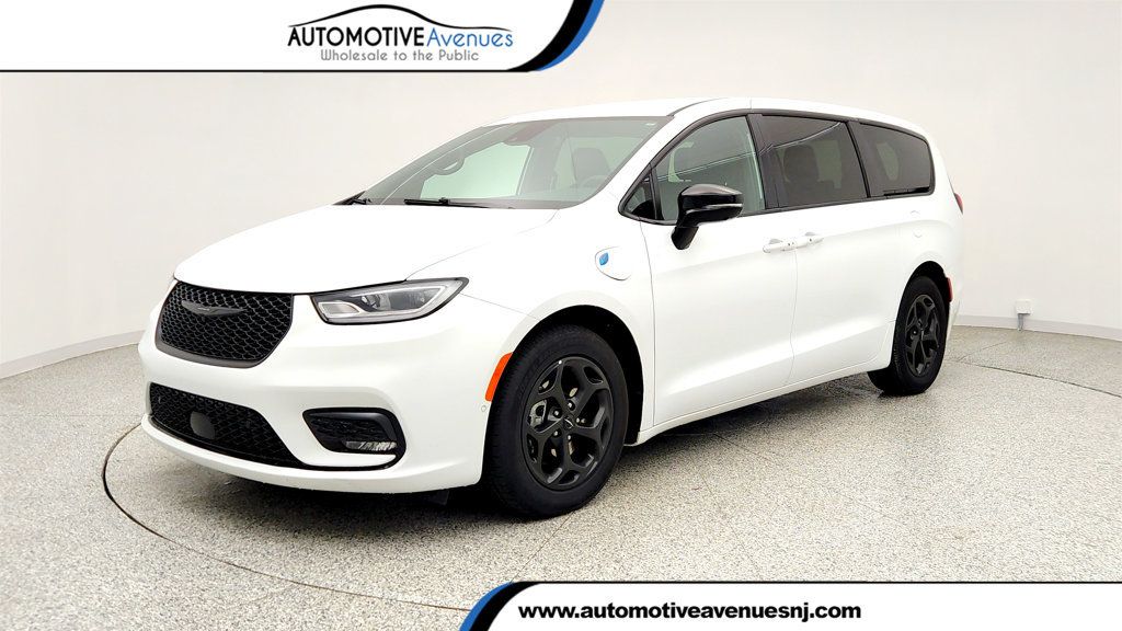 2024 Chrysler Pacifica Hybrid S Appearance Pkg FWD - 23022504 | Video 1