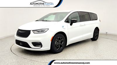 2024 Chrysler Pacifica