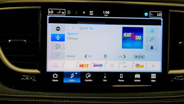 2024 Chrysler Pacifica Hybrid S Appearance Pkg FWD - 23022504 - 17
