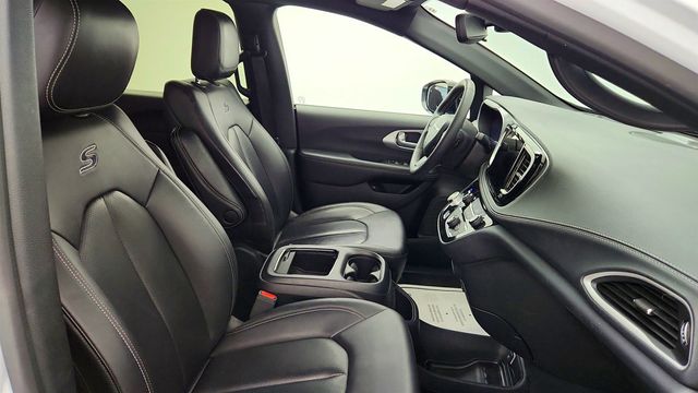 2024 Chrysler Pacifica Hybrid S Appearance Pkg FWD - 23022504 - 25