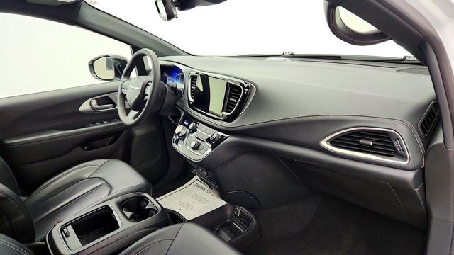 2024 Chrysler Pacifica Hybrid S Appearance Pkg FWD - 23022504 - 26