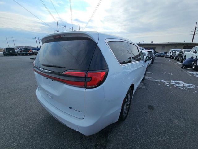 2024 Chrysler Pacifica Hybrid Select FWD - 23040488 - 3