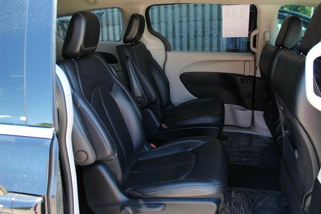 2024 Chrysler Pacifica ONE OWNER HYBRID SELECT W/ 10.1" UCONNECT NAVIGATION, LEATHER - 23039658 - 10