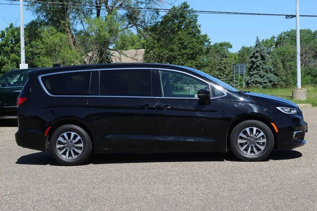 2024 Chrysler Pacifica ONE OWNER HYBRID SELECT W/ 10.1" UCONNECT NAVIGATION, LEATHER - 23039658 - 1
