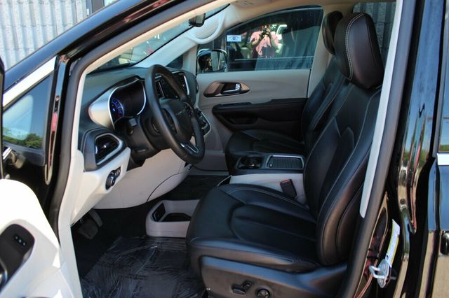 2024 Chrysler Pacifica ONE OWNER HYBRID SELECT W/ 10.1" UCONNECT NAVIGATION, LEATHER - 23039658 - 22